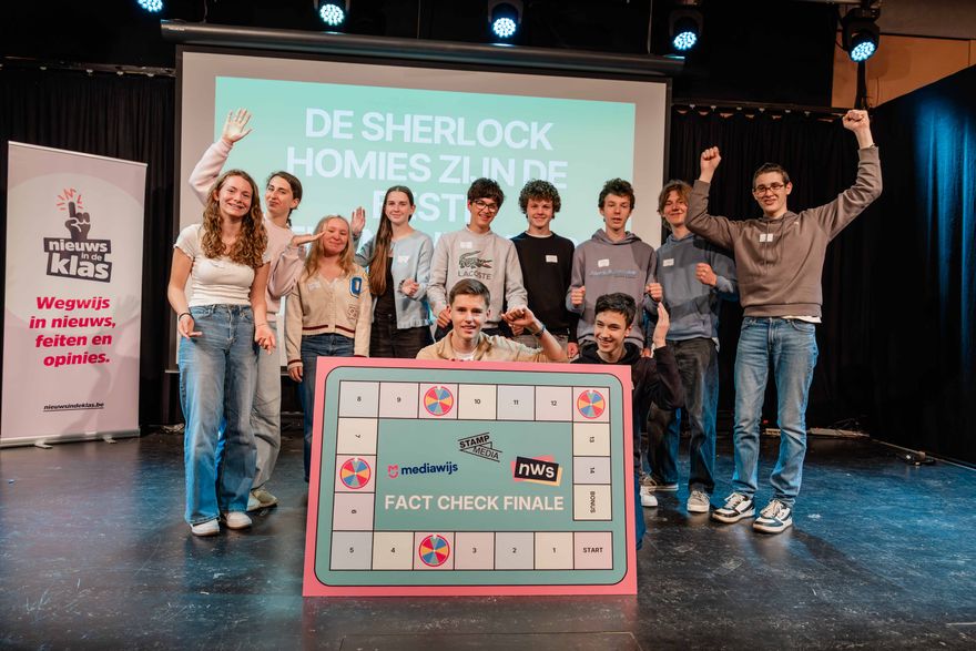 20260506_finalefeitencheckers_winnendeklas_mediawijs-thibautdegroote_001.jpg