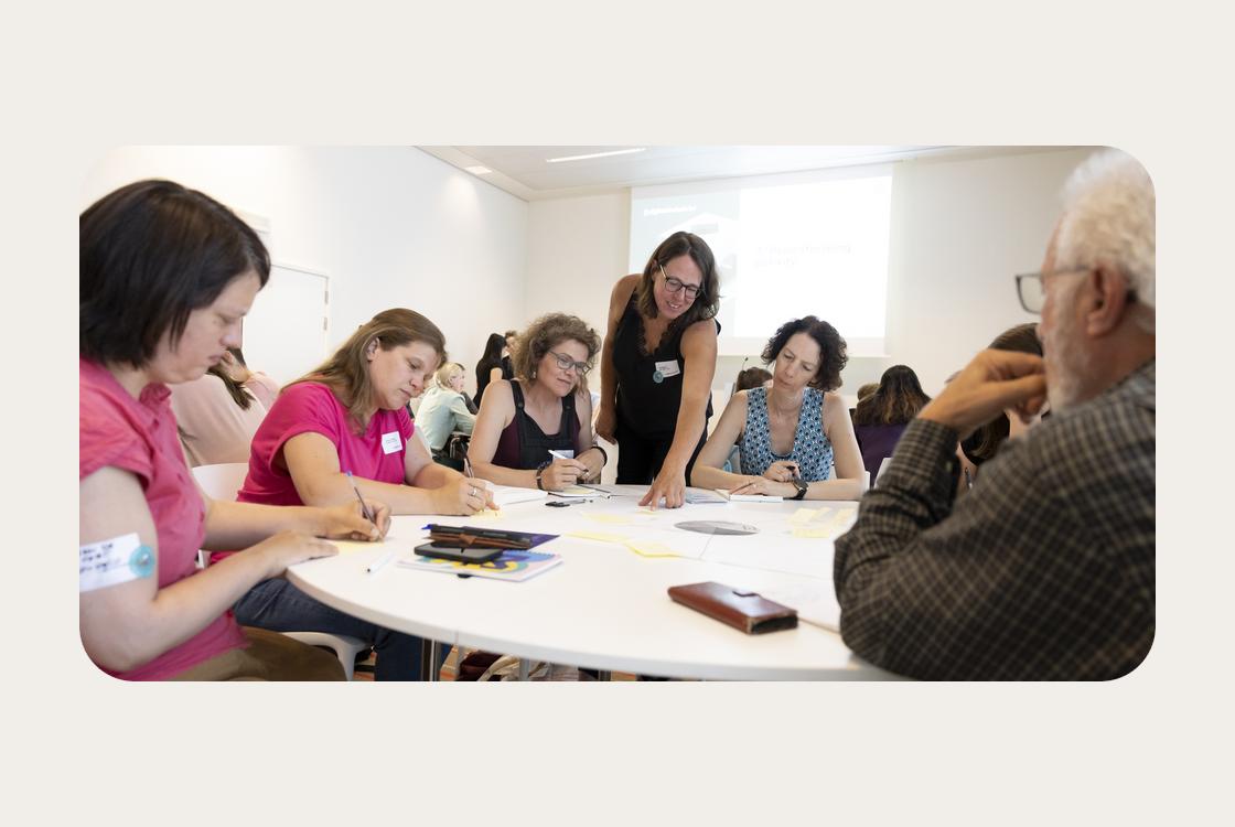 Draaiboek opleiding digihelper