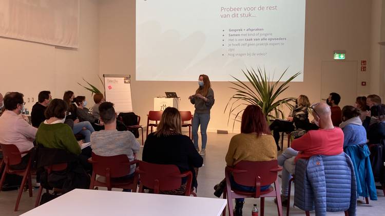 Opleidingsreeks 'Eerste hulp bij cyberpesten'       2022-2023