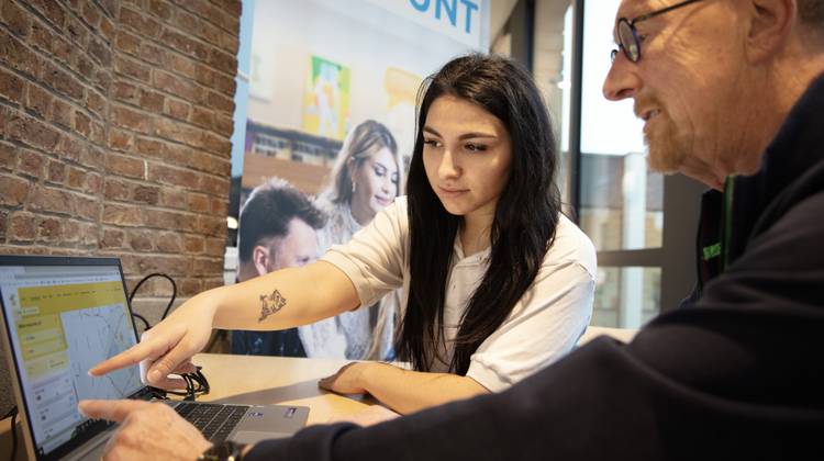 Opleiding digihelper op de werkvloer