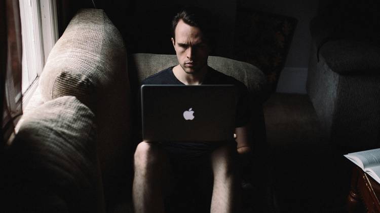 Weerstand op de werkvloer tegenover digitalisering: hoe reageren en voorkomen?