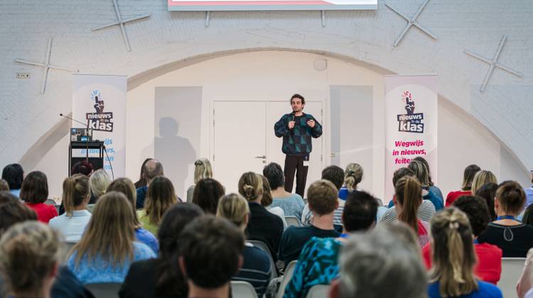 Rondleiding DPG Media + workshop ‘actief aan de slag met nieuws’ 