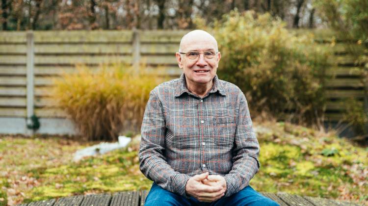 Seniornet Vlaanderen: hoe ouderen elkaar digitaal versterken