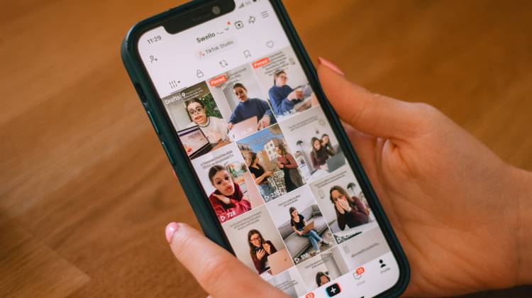 5 signalen om onbetrouwbare info te herkennen op sociale media 